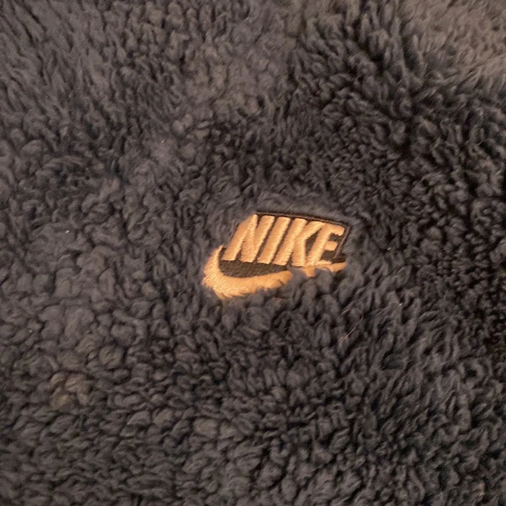 Nike WOMEN'S Sportswear Windrunner SHERPA Turquoise Teal SIZE M